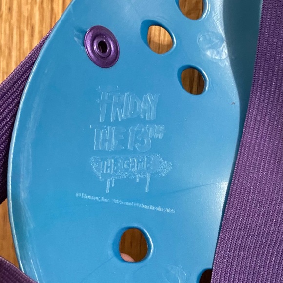 NWT Spirit Halloween Exclusive Friday The 13th The Game Retro Jason Mask Rare - Picture 6 of 6